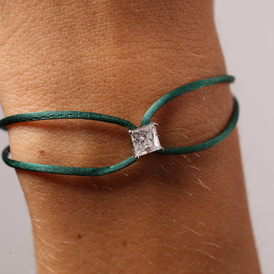 צמיד משובץ מויסנייט בחיתוך מרובע 0.8 קראט