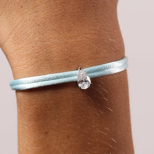 צמיד משובץ מויסנייט בחיתוך טיפה 1 קראט