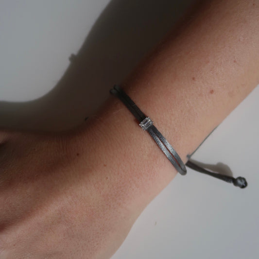 צמיד משובץ מויסנייט בחיתוך אמרלד 0.8 קראט